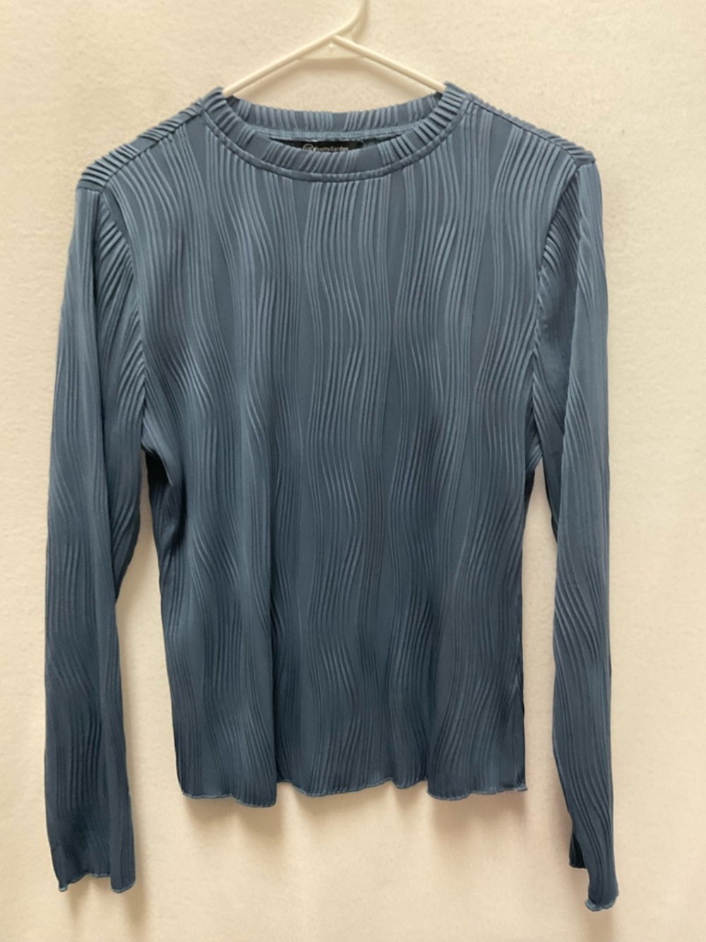 Textured Blue Long-Sleeve Crew Neck Top